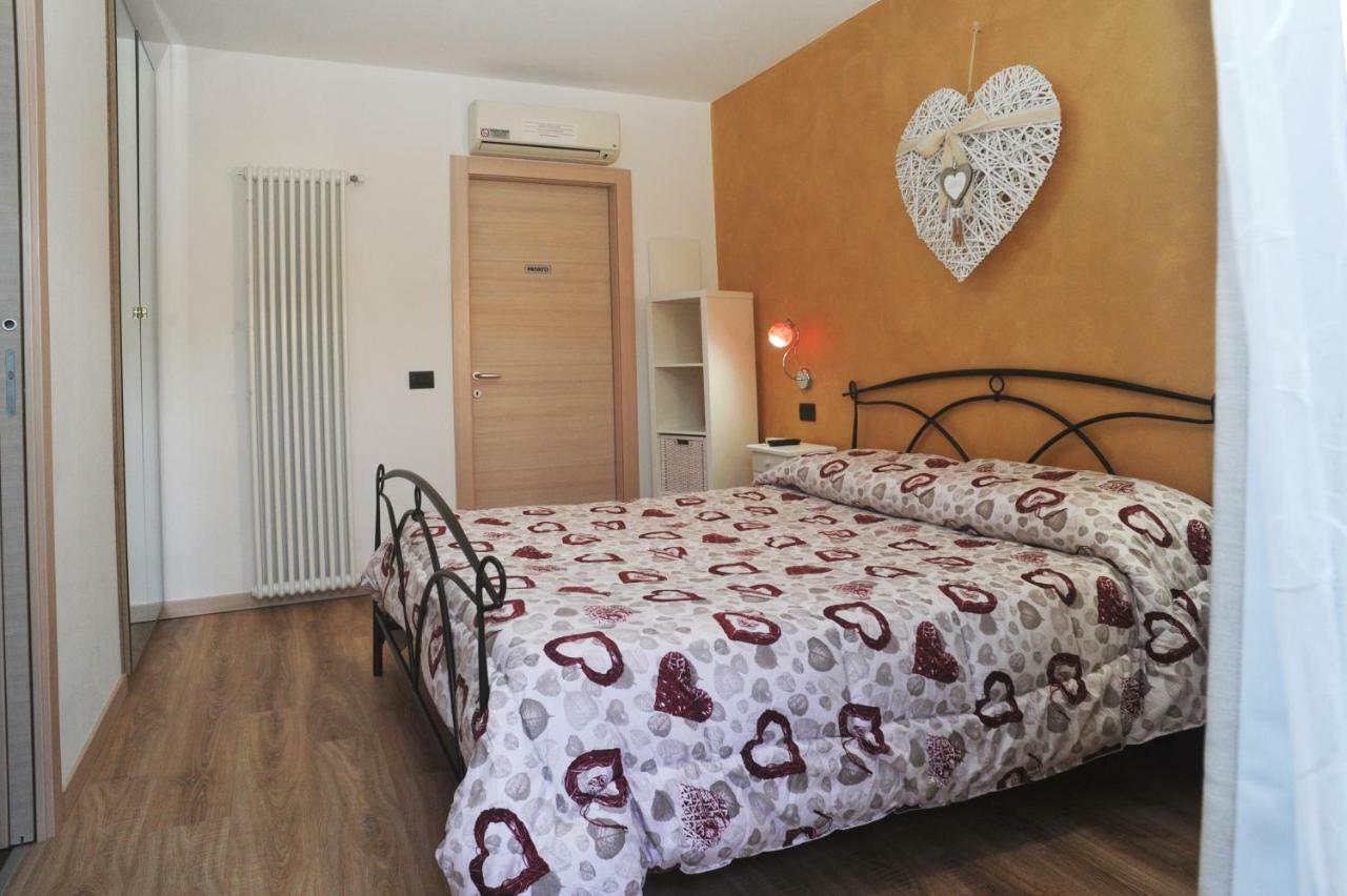 Hotel La Casa Dei Nonni Sul Garda à Peschiera del Garda Extérieur photo